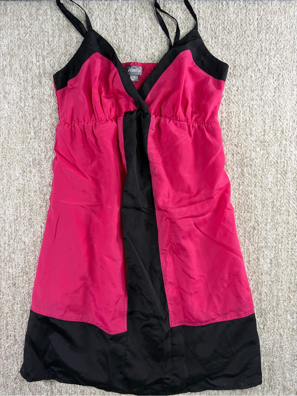 Vanity Vintage Y2K Hot Pink and Black V-Neck Spaghetti Strap Dress